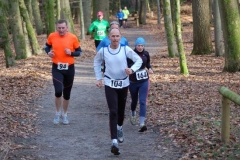 Rainer Liburg (Nr. 104) gewann am Sonntag sowohl die Wertung der Senioren M60 im 2880m-Lauf (13:55 min) als auch im abschließenden Rennen über die 7400m (40:27 min)