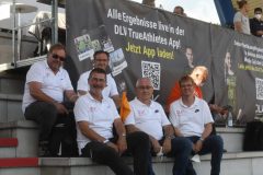 Die Kampfrichter Vollrath Schuster, Rainer Dohrmann, Olaf Michaelis, Peter Kunze und
Jens Dohrmann (v.li.) waren in Rostock als „Team Niedersachsen“ im Einsatz.