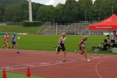 Zieleinlauf 100m der M70. Es gewann Helmut Meier vor Karl Dorschner