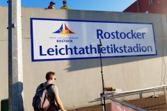 Die diesjährigen Deutschen Jugendmeisterschaften fanden erneut im Leichtathletikstadion
der Hanse- und Universitätsstadt Rostock statt.
