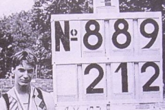 Ingo Holsten springt 1993 bei der Jugend-DM in Dortmung 2,12m hoch