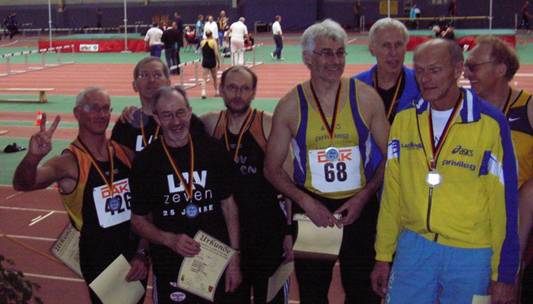 Siegerehrung 4x200m M50