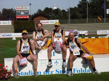 Nach der Siegerehrung v.l.n.r.: Jürgen Umann, Joachim Hickisch, Helmut Meier und Hans-Georg Müller