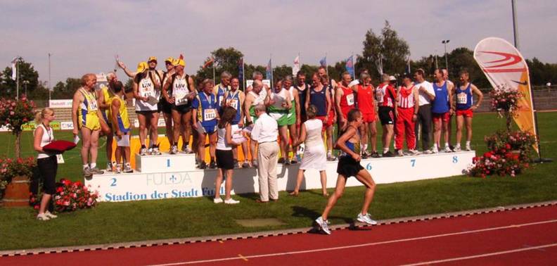 Siegerehrung 4x100m Staffel M50/55 am 14. Juli 2007 in Fulda