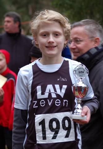 Jannes Corleis (LAV Zeven) sicherte sich ebenfalls souverän den Sieg im Oste-Cup.