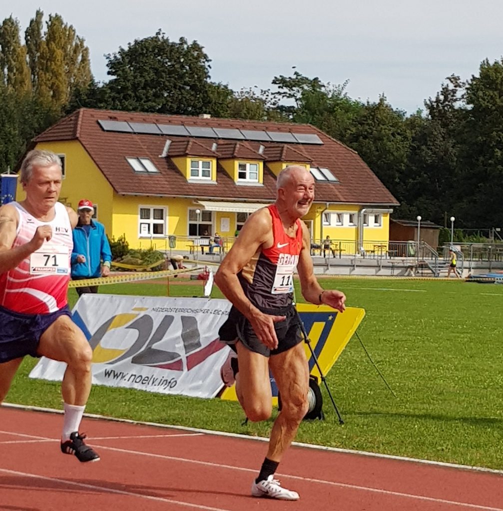 Finale 100m mit Helmut Meier (re.) und Lazlo Dömös. (Foto: Rita Meier)