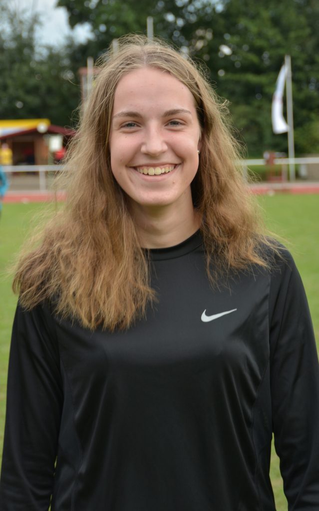 Die LAV-Sprinterin Nele Müller siegte bei der weiblichen Jugend U18 über die 100m klar mit einer Zeit von 12,21 sec.