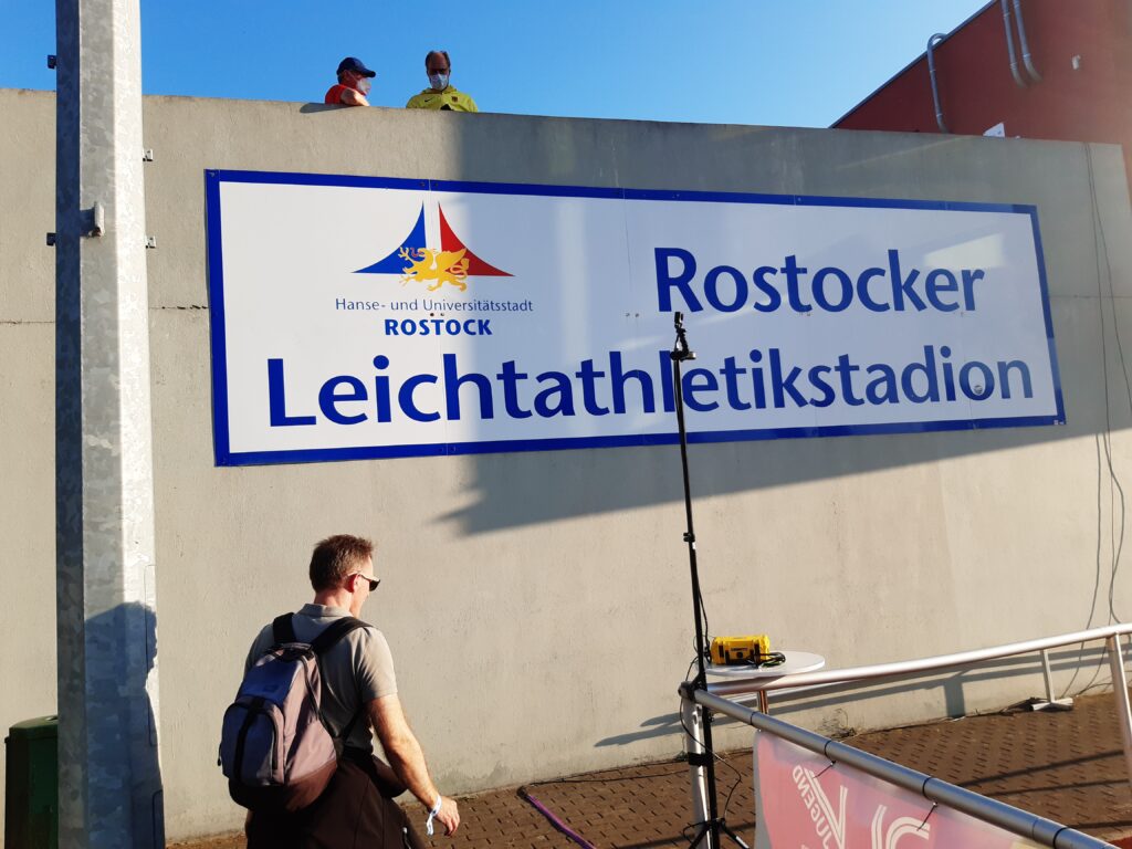 Die diesjährigen Deutschen Jugendmeisterschaften fanden erneut im Leichtathletikstadion der Hanse- und Universitätsstadt Rostock statt.