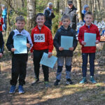 Siegerehrung für den Crosslauf der Kinder M8 über die 700m-Distanz im Großen Holz. Mit dabei auch der Tagessieger und Oste-Cup-Gewinner Lütje Holst (li.) von der LAV Zeven.